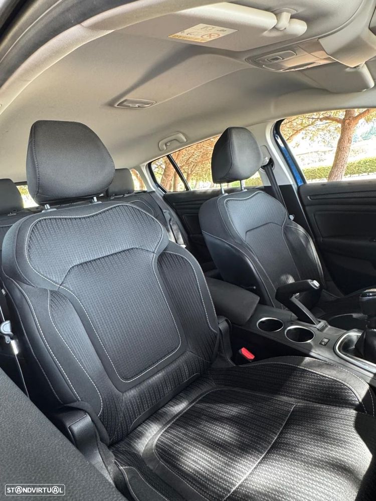 Renault Mégane 1.5 Blue dCi Bose Edition - 24