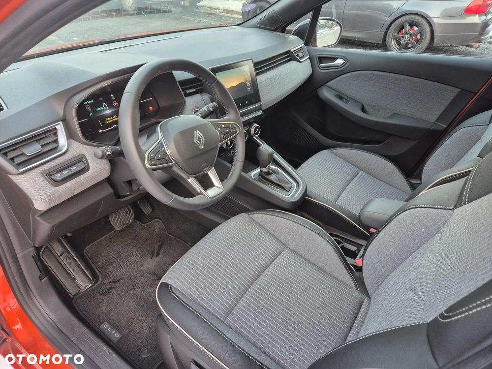 Renault Clio 1.6 E-TECH Full Hybrid 145 Generation - 10