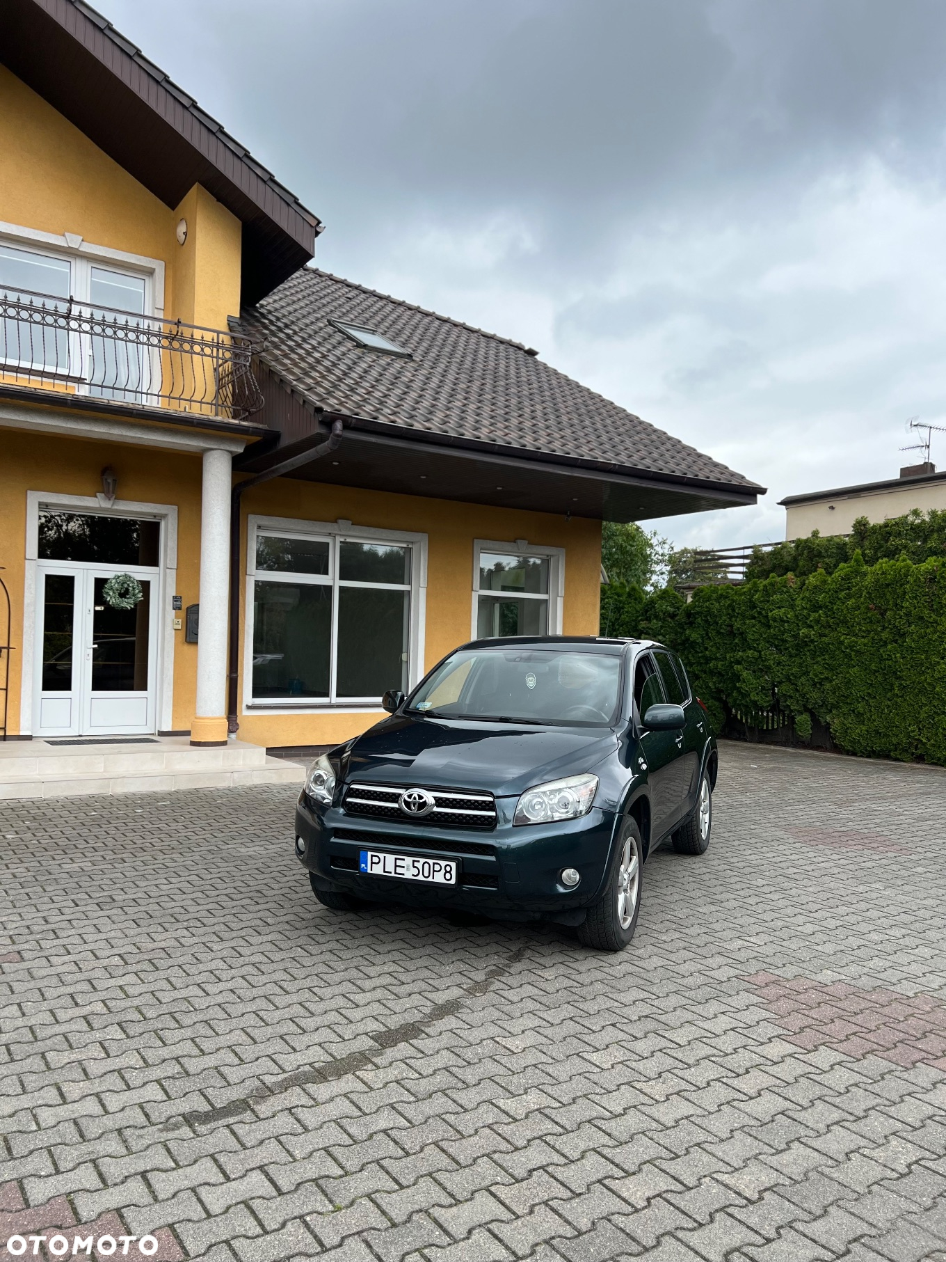 Toyota RAV4 2.2 D-4D X - 2