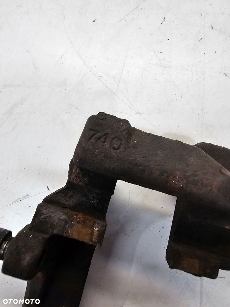 JARZMO ZACISKU PRZÓD AUDI VW SEAT SKODA * 740 * - 6