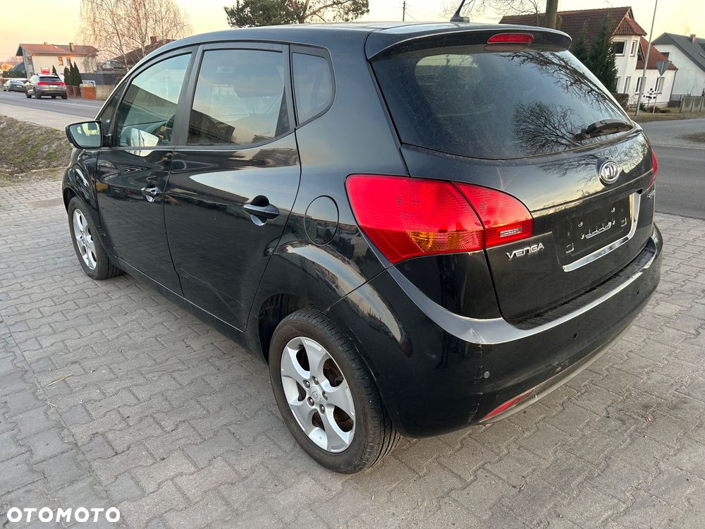Kia Venga - 19