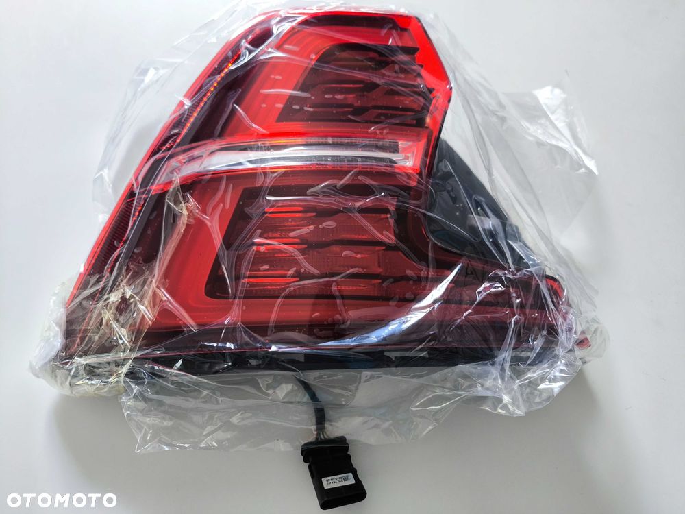 Volvo S60 III 2018 - 2025 Nowa Lampa Tylna Lewa  Europa - 3