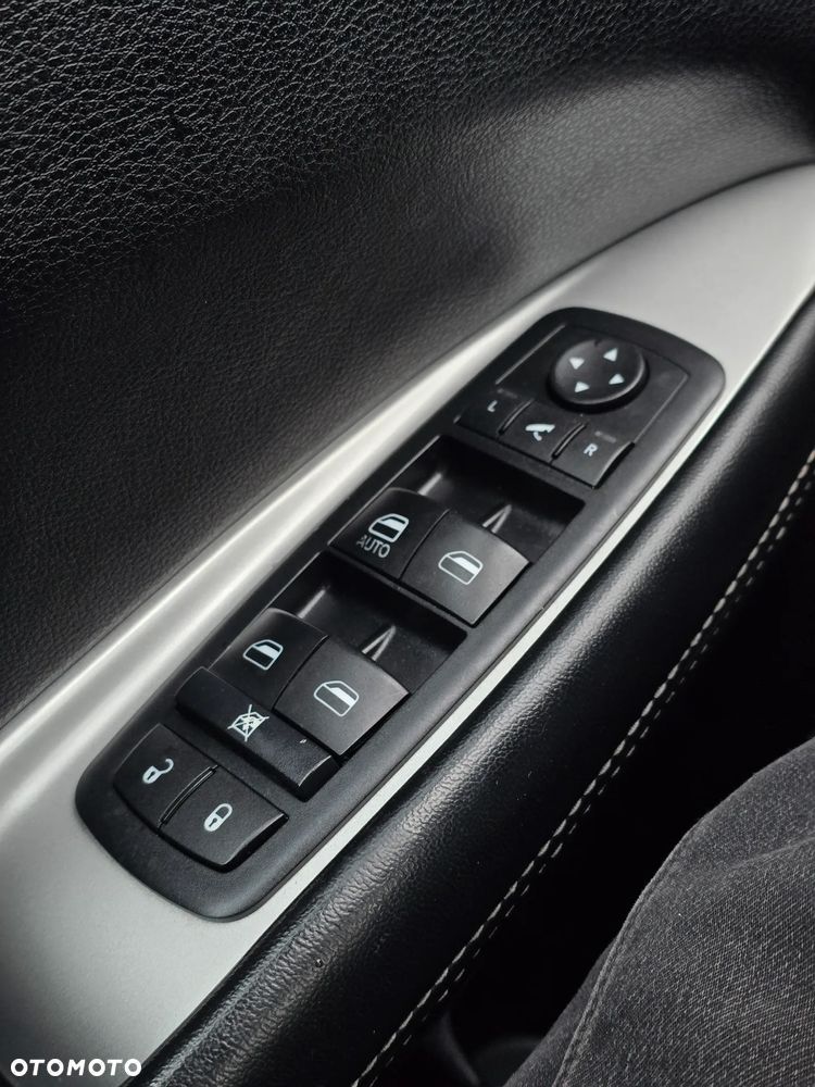 Fiat Freemont 2.0 Multijet Lounge AWD - 29