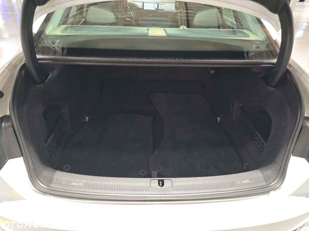 Audi A4 Limousine 2.0 TFSI quattro S tronic sport - 11