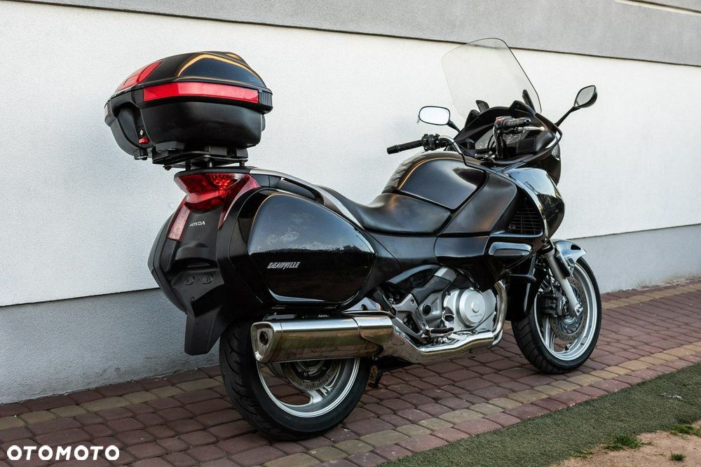 Honda NTV - 4