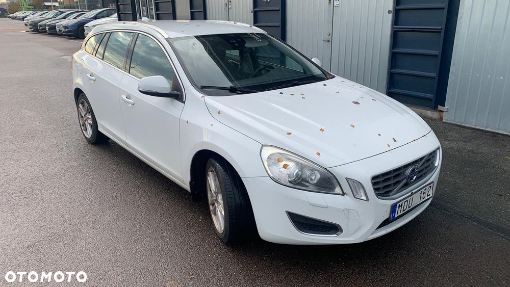Volvo V60 T5 Summum - 1