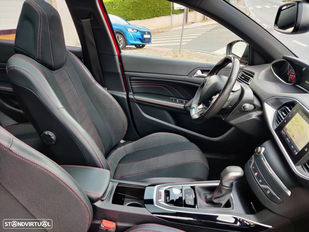 Peugeot 308 1.2 PureTech GT Line EAT6 - 12