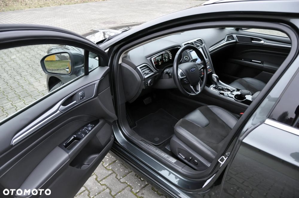Ford Mondeo 2.0 TDCi Titanium PowerShift - 18