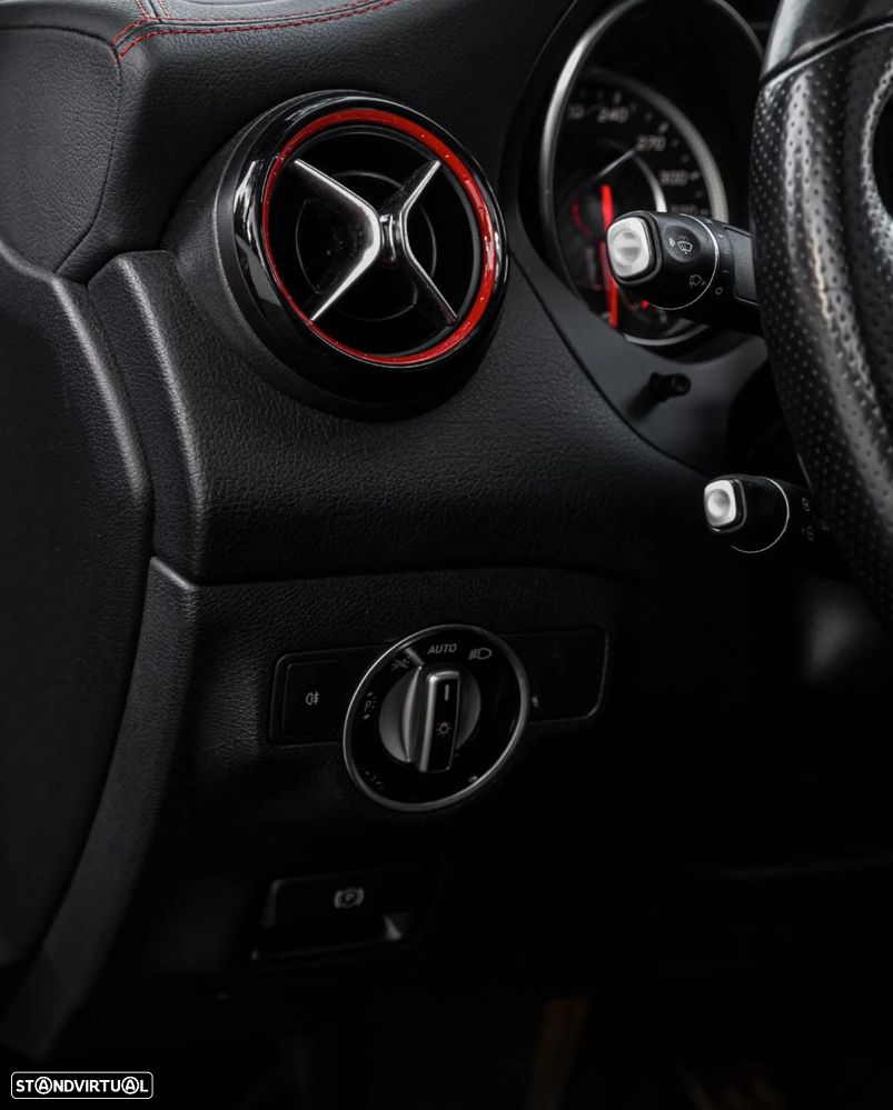 Mercedes-Benz CLA 45 AMG - 12