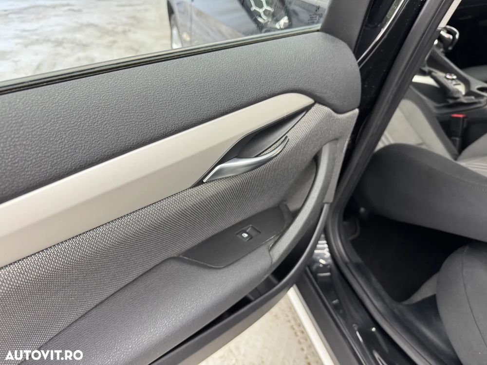 BMW X1 xDrive20d - 16