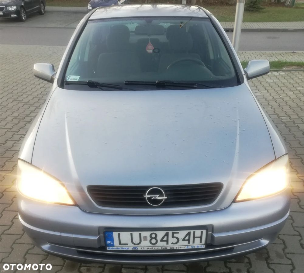 Opel Astra - 2