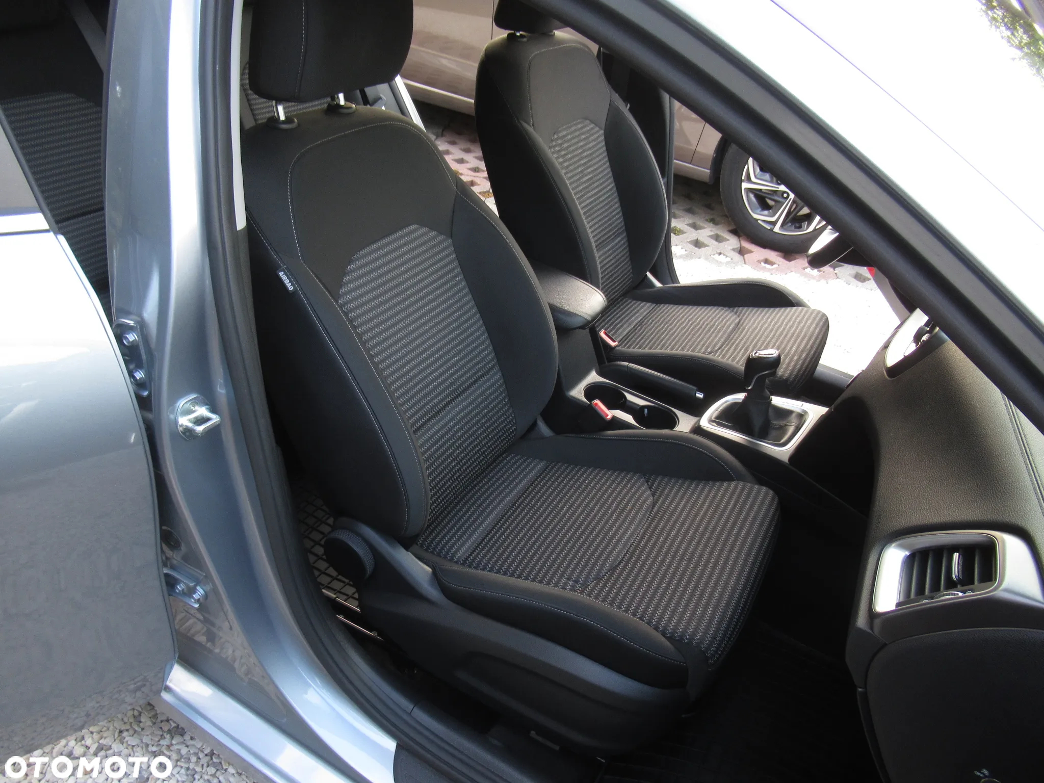 Kia Ceed 1.5 T-GDI M - 10