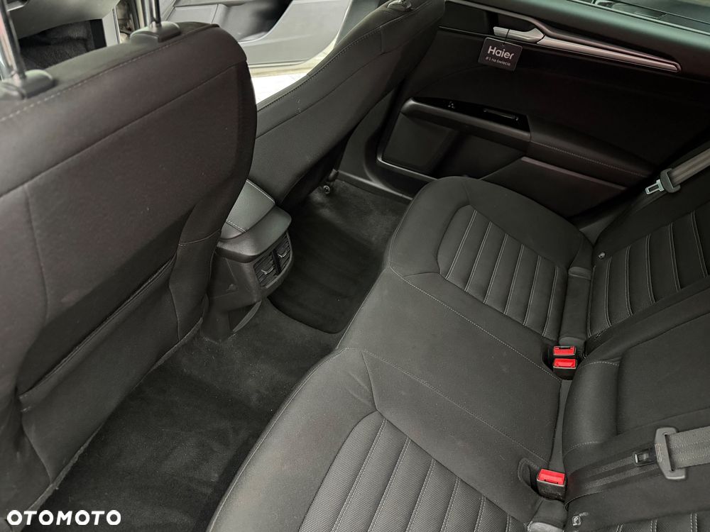 Ford Mondeo 2.0 TDCi Titanium - 12
