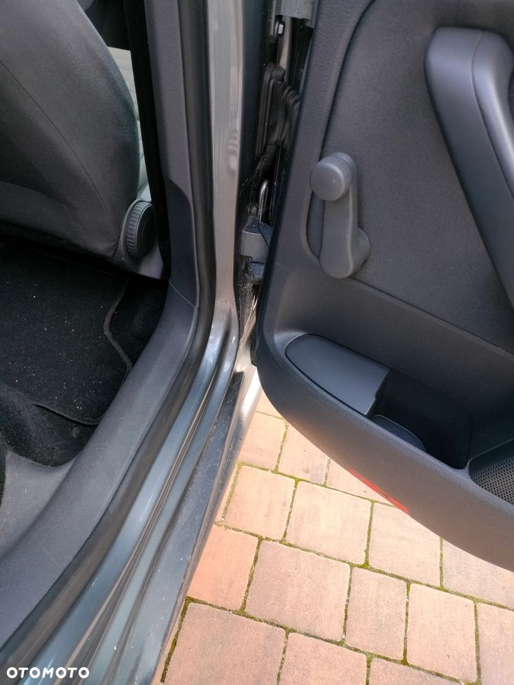 Volkswagen Golf - 4