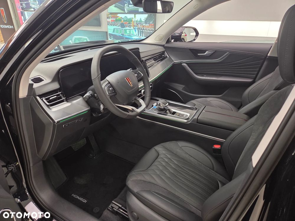 Hongqi HS5 2.0T Executive AWD - 12