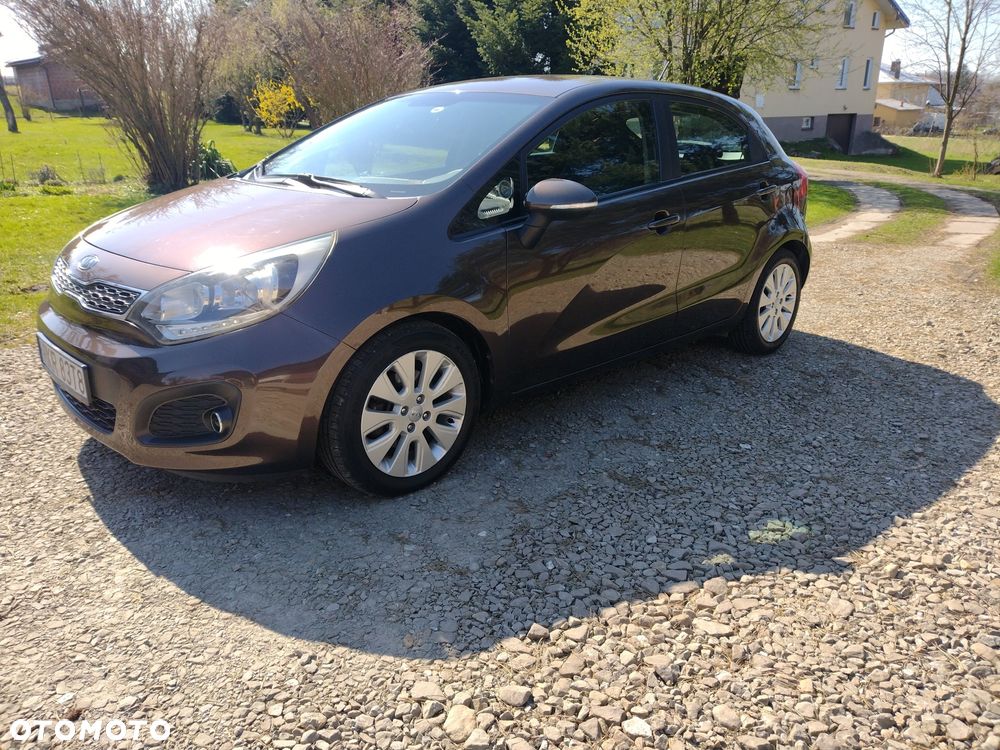 Kia Rio - 2