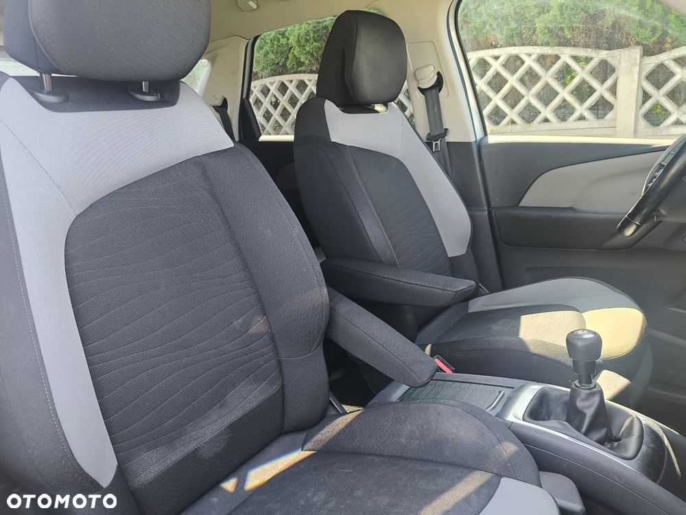 Citroën C4 Picasso - 19