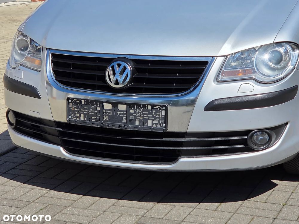Volkswagen Touran 1.9 TDI DPF Blue Motion Trendline - 9