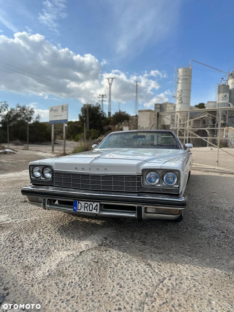 Buick Le Sabre - 4