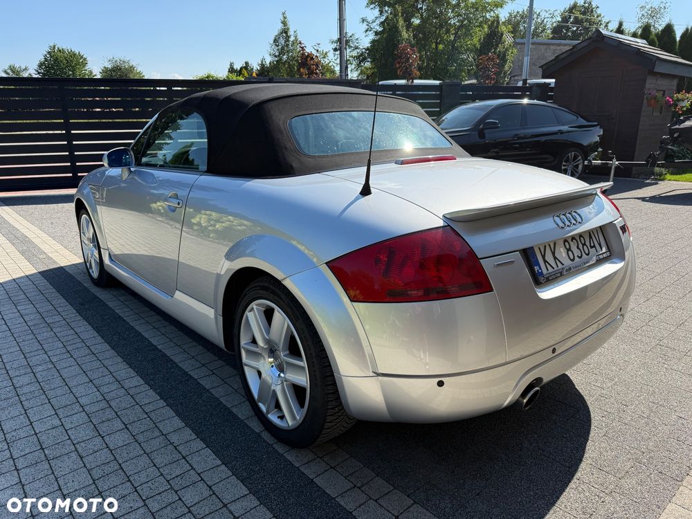 Audi TT Roadster 1.8 T quattro - 22