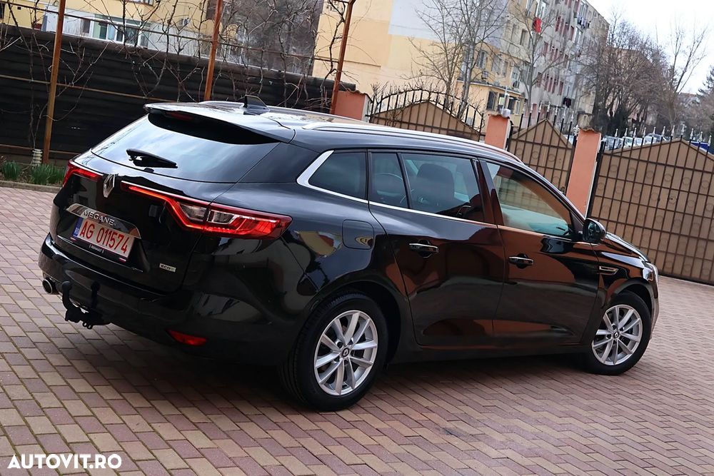Renault Megane ENERGY dCi 110 Start & Stop Bose Edition - 14