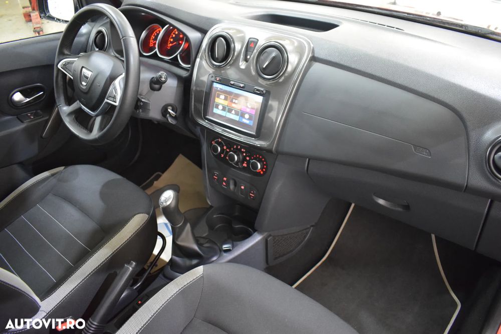 Dacia Sandero 1.5 90CP Stepway - 9