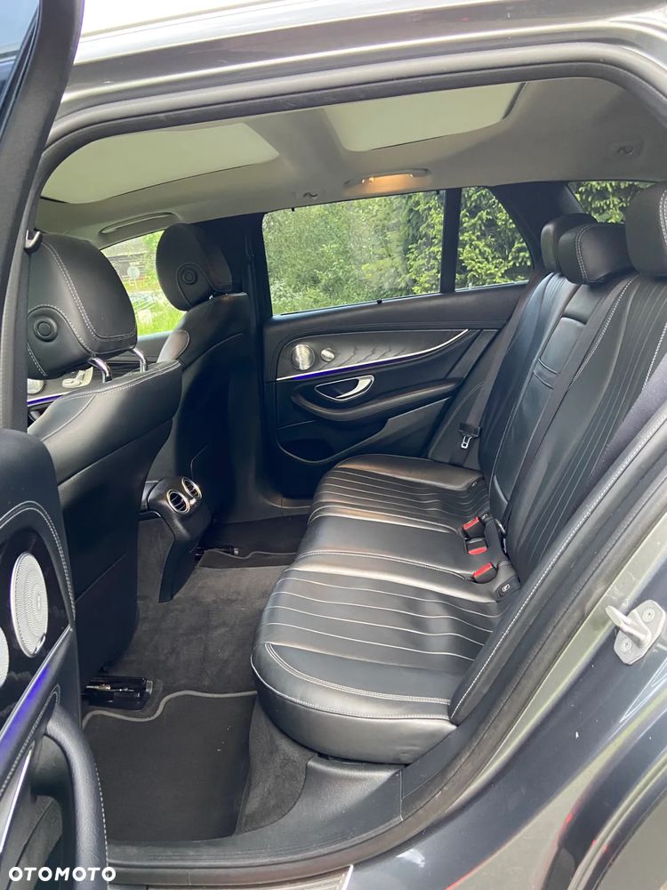 Mercedes-Benz Klasa E 220 d 4-Matic All-Terrain - 21