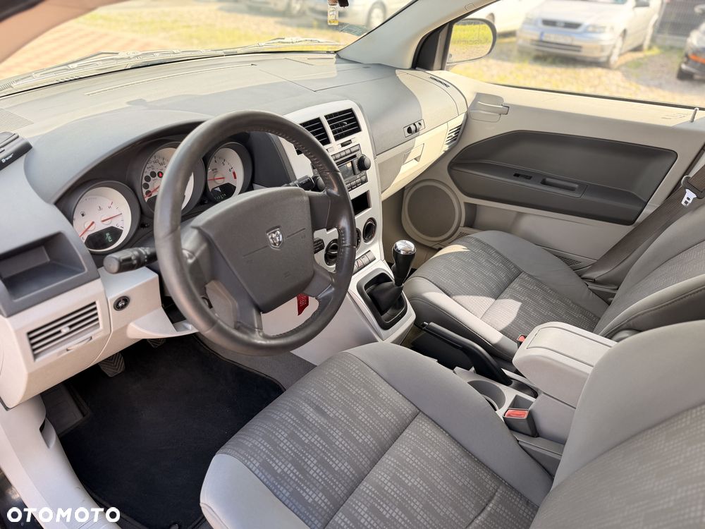 Dodge Caliber - 7