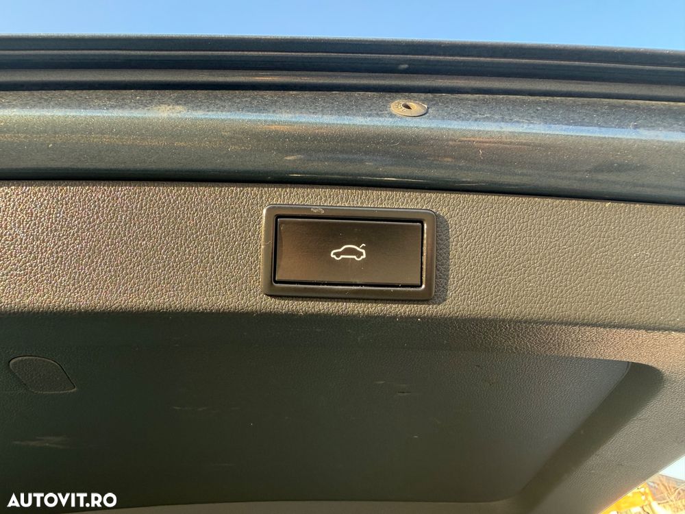 Skoda Octavia 2.0 TDI DSG Premium Edition - 22