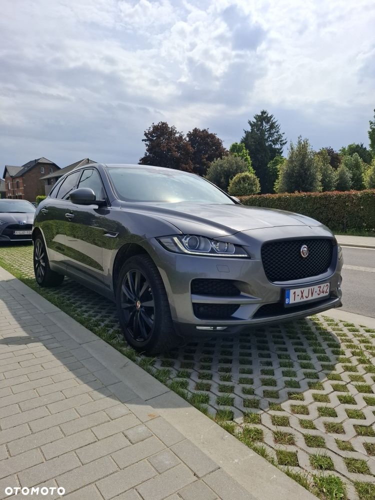 Jaguar F-Pace - 1