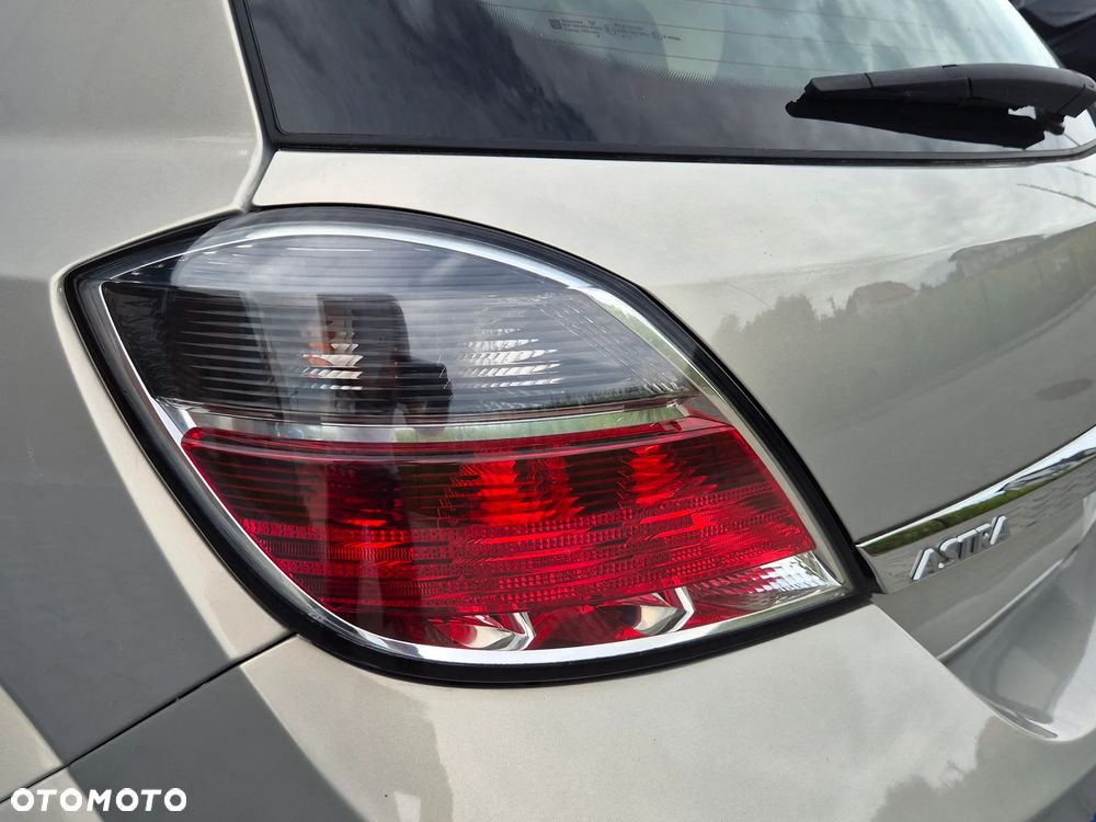 Opel Astra 1.4 Cosmo - 19