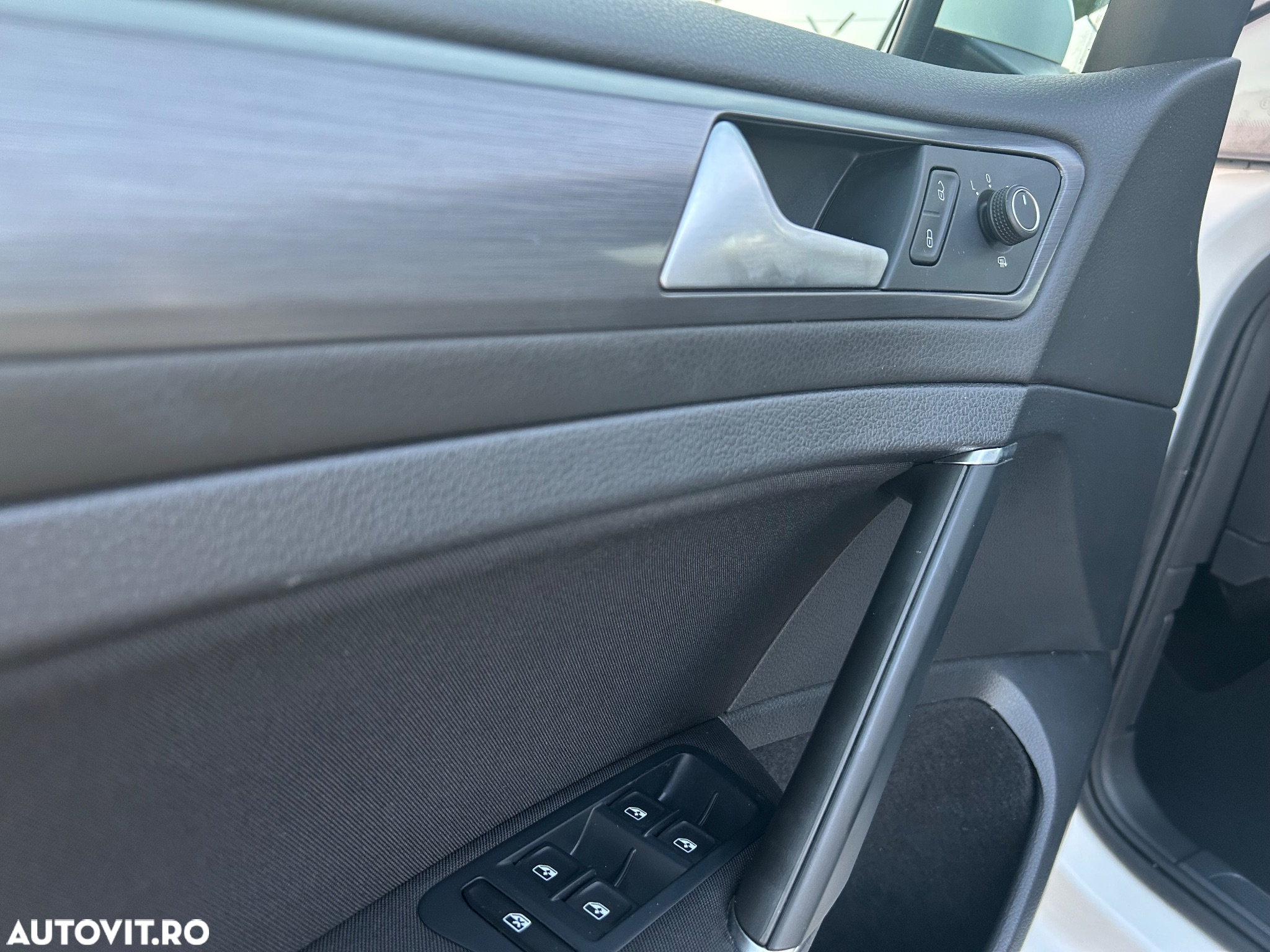 Volkswagen Golf e-Golf - 14