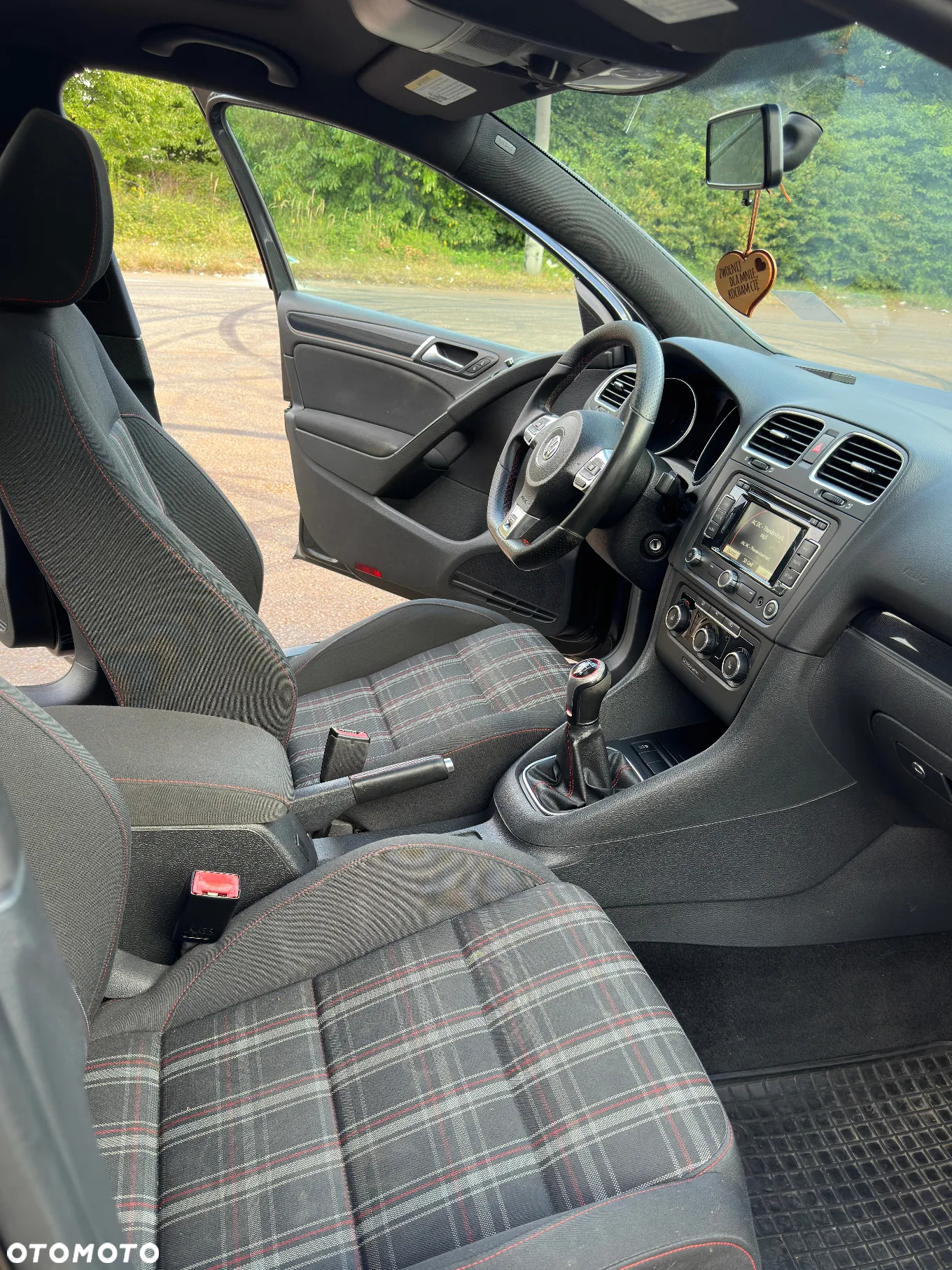 Volkswagen Golf VI 2.0 TSI GTI - 24