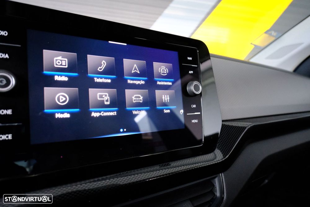 VW T-Cross 1.0 TSI Urban DSG - 16