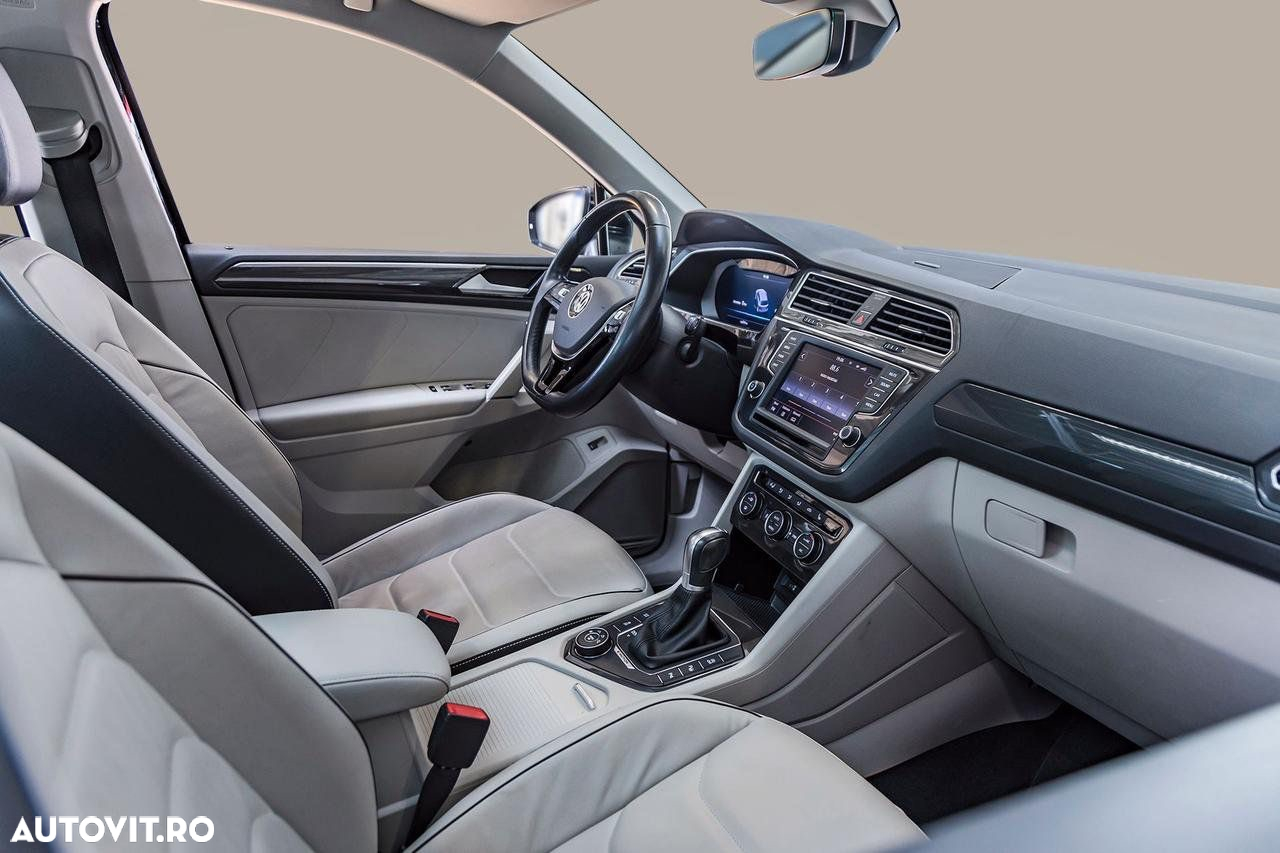 Volkswagen Tiguan - 12