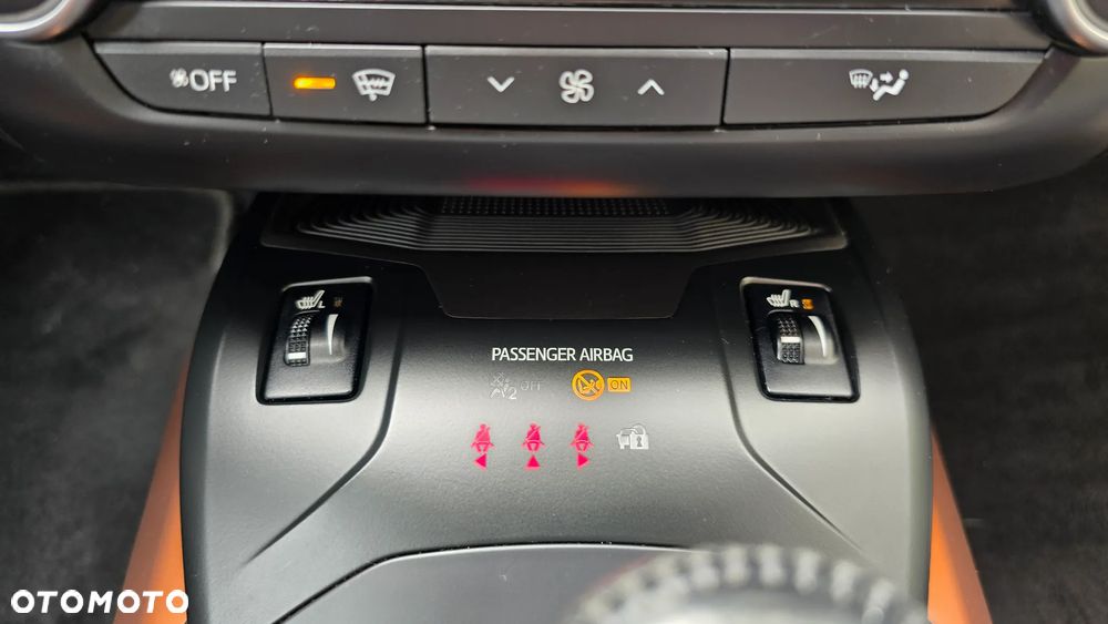 Toyota Avensis 1.8 Prestige MS - 20