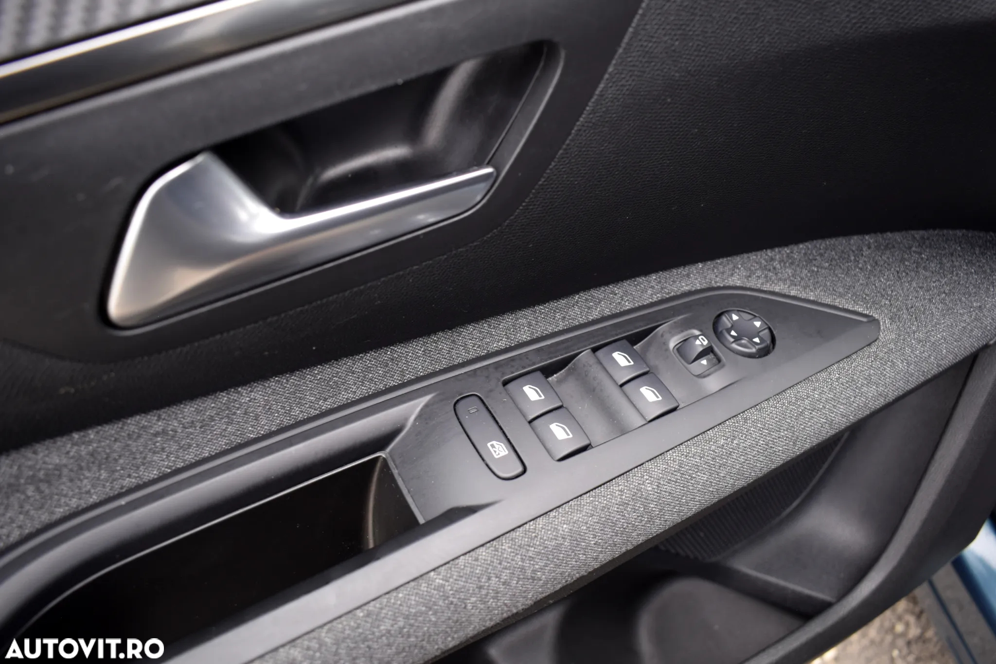 Peugeot 5008 1.6 BlueHDI EAT6 Allure - 10