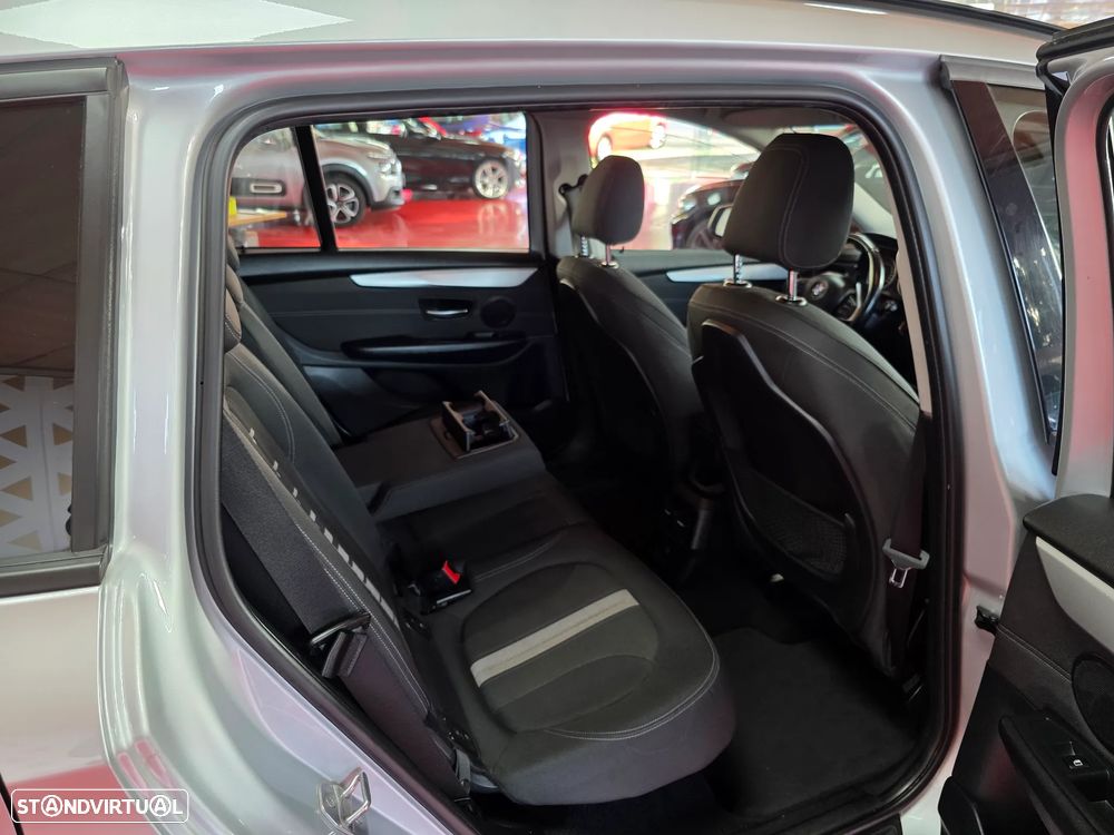 BMW 216 Gran Tourer d Sport Line - 35