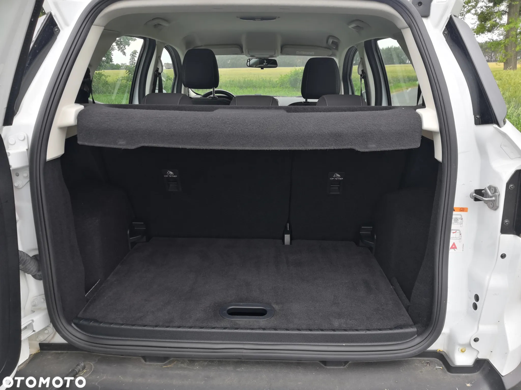 Ford EcoSport - 10