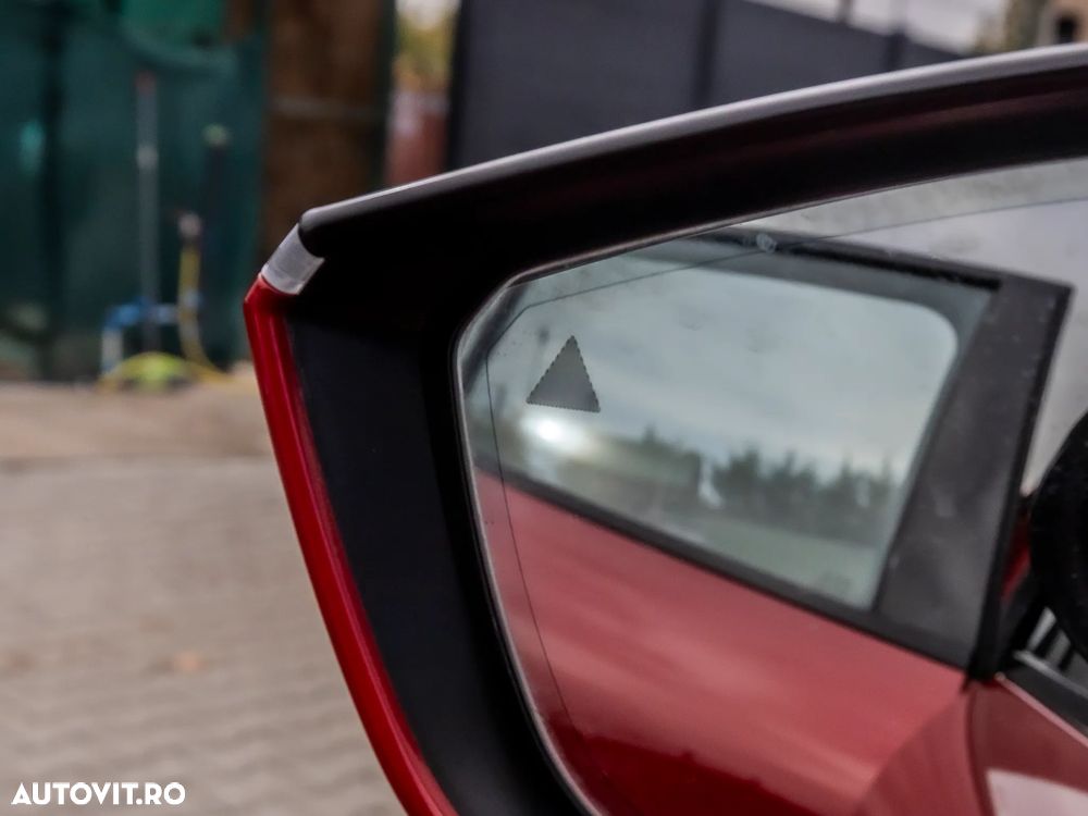 DS Automobiles DS 4 E-TENSE 225 PERFORMANCE LINE - 36