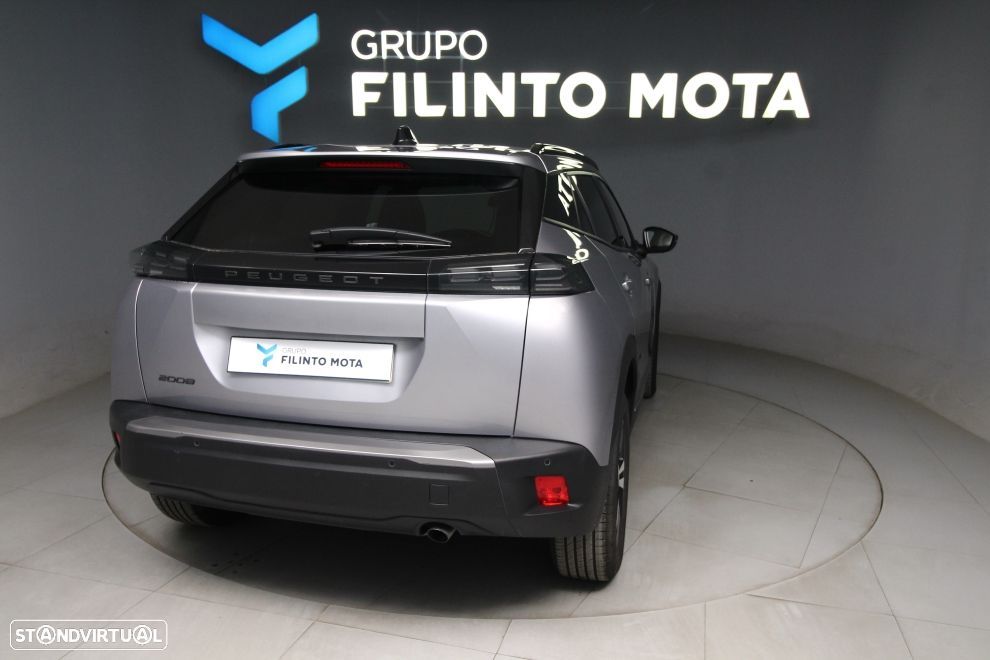 Peugeot 2008 1.2 PureTech Allure - 3
