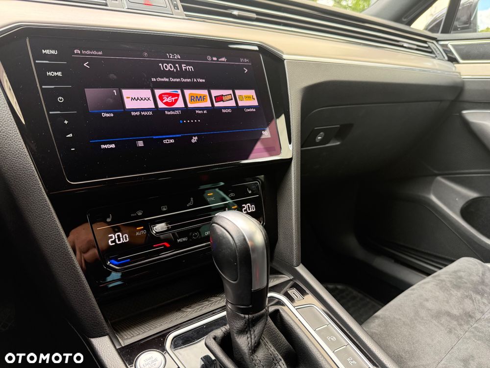 Volkswagen Passat 2.0 TSI Elegance DSG - 17