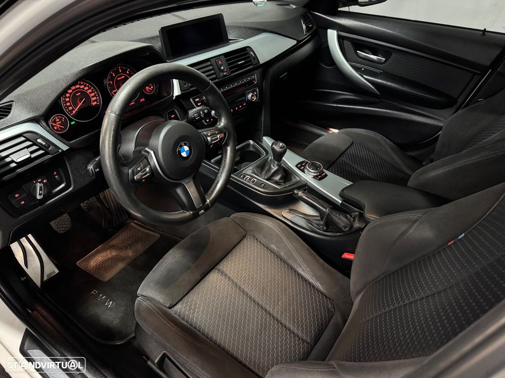 BMW 320 d Pack M - 19
