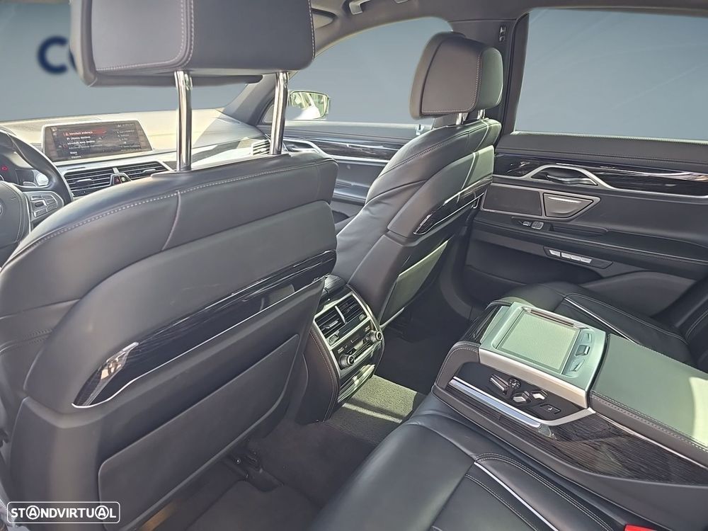 BMW 730 d Auto - 40