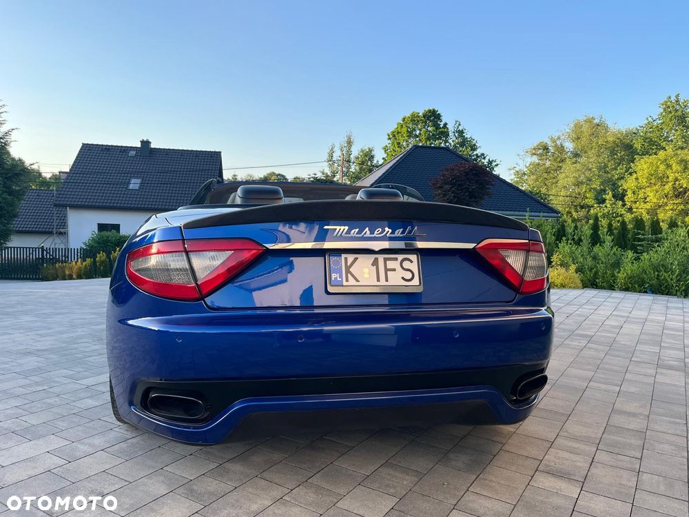 Maserati GranCabrio - 27