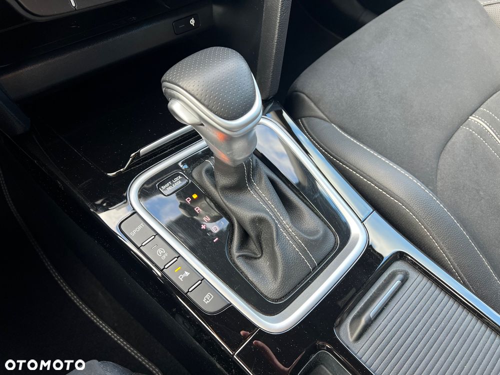 Kia ProCeed 1.5 T-GDI DCT7 OPF GT LINE - 25