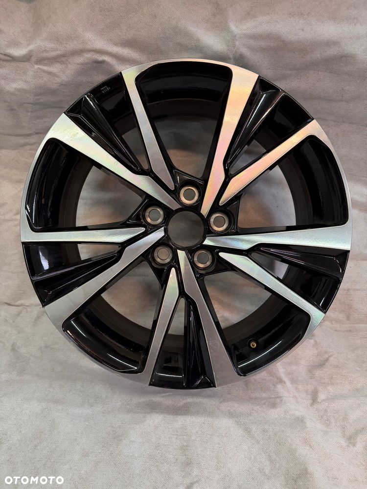 TOYOTA CH-R II RAV4 HYBRID 7x18 ET35 5x114,3 - 5