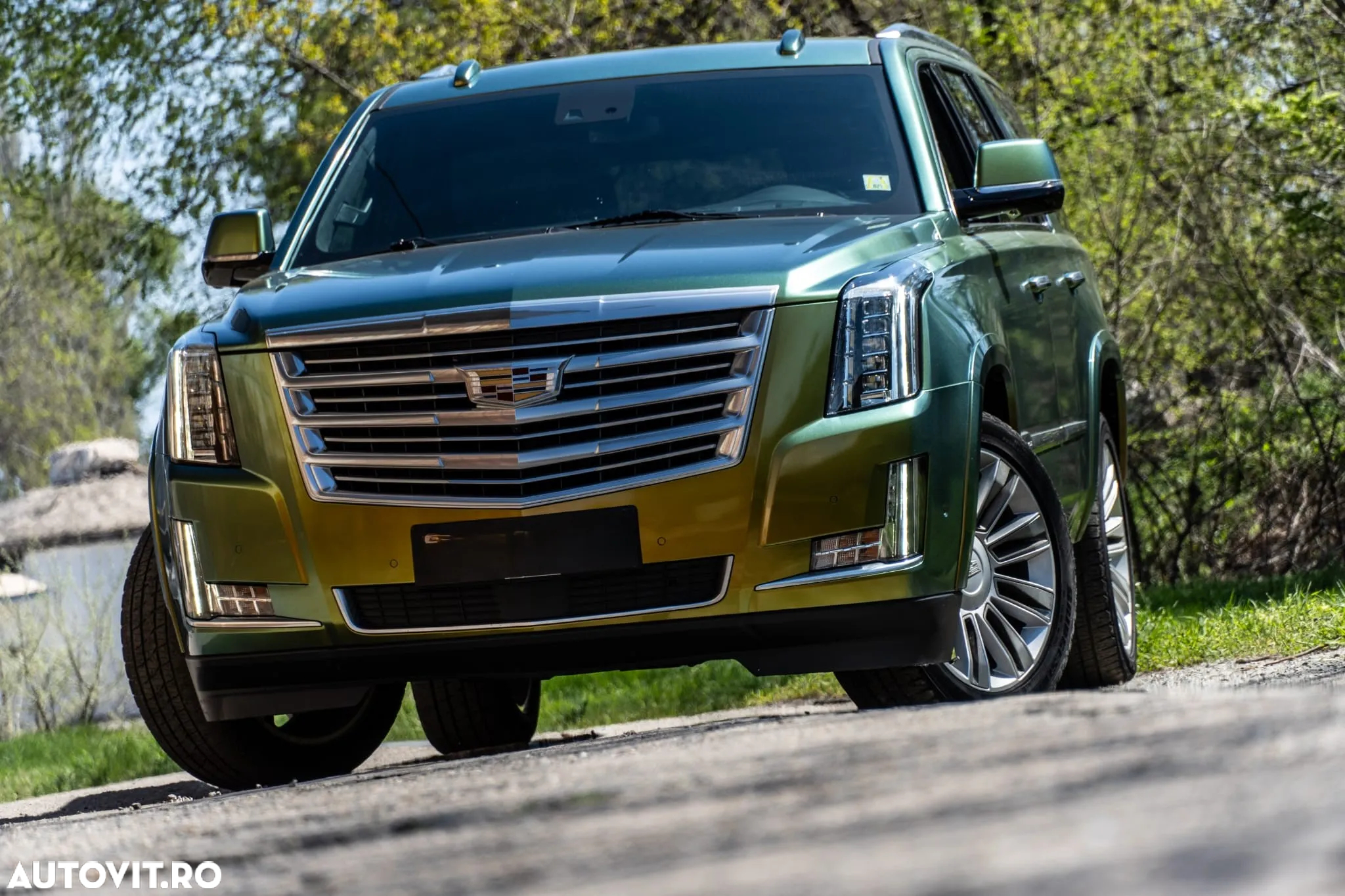 Cadillac Escalade 6.2 V8 AWD AT Platinum - 6