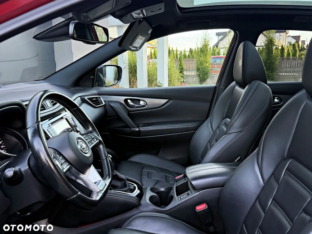 Nissan Qashqai 1.2 DIG-T Xtronic TEKNA+ - 27