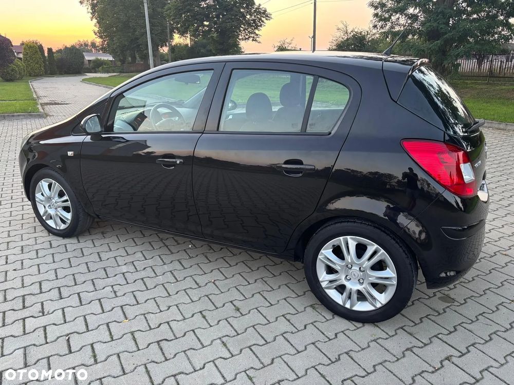 Opel Corsa 1.2 16V - 7